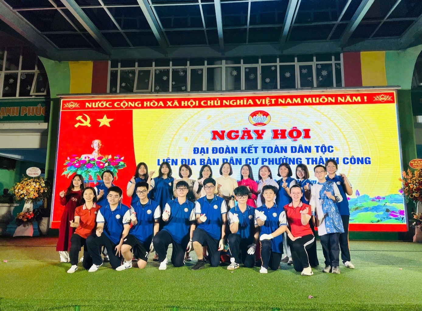 C:\Users\Nguyễn Thu Hòa\Desktop\z6029698116992_07e160990608eda34c5340f9c0292fc4.jpg