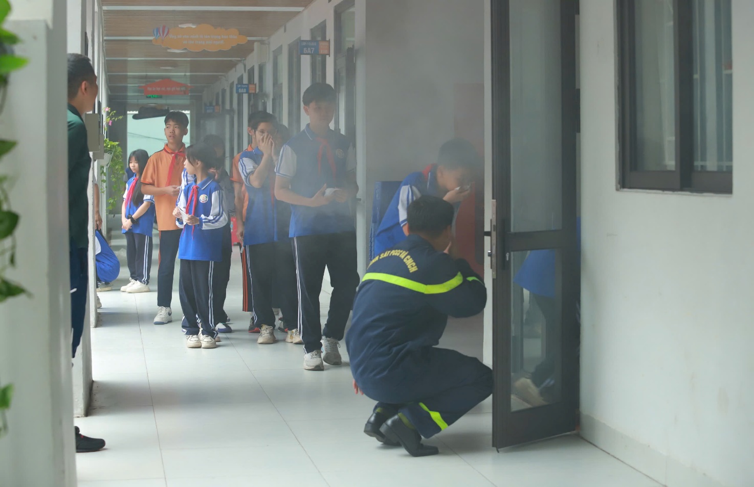 C:\Users\Nguyễn Thu Hòa\Desktop\z6034136762896_b904f09969b70f37453d7a8c06fd46b9.jpg