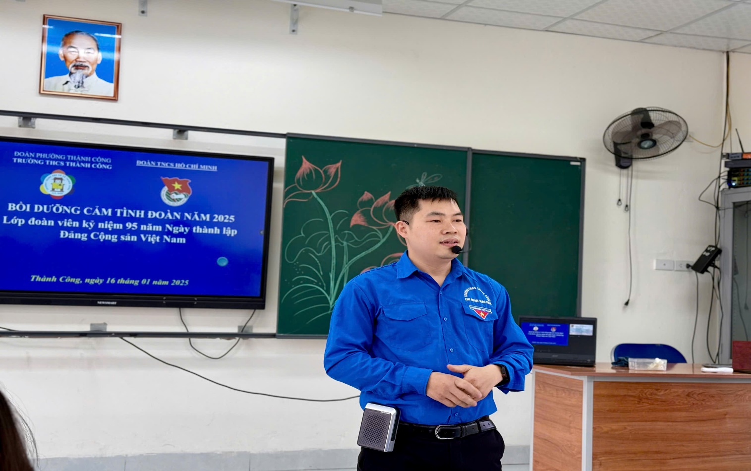 C:\Users\Nguyễn Thu Hòa\Desktop\z6234419526379_a356965fa949e7889f99504ba922dac7.jpg
