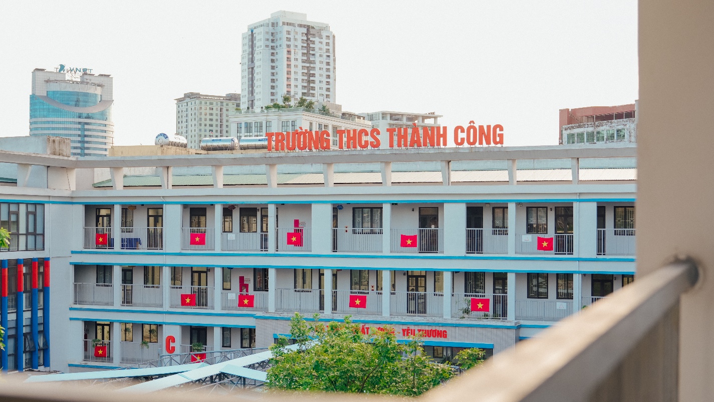 Ảnh có chứa tòa nhà, cửa sổ, Tòa nhà thương mại, Đa năng
Nội dung do AI tạo ra có thể không chính xác.