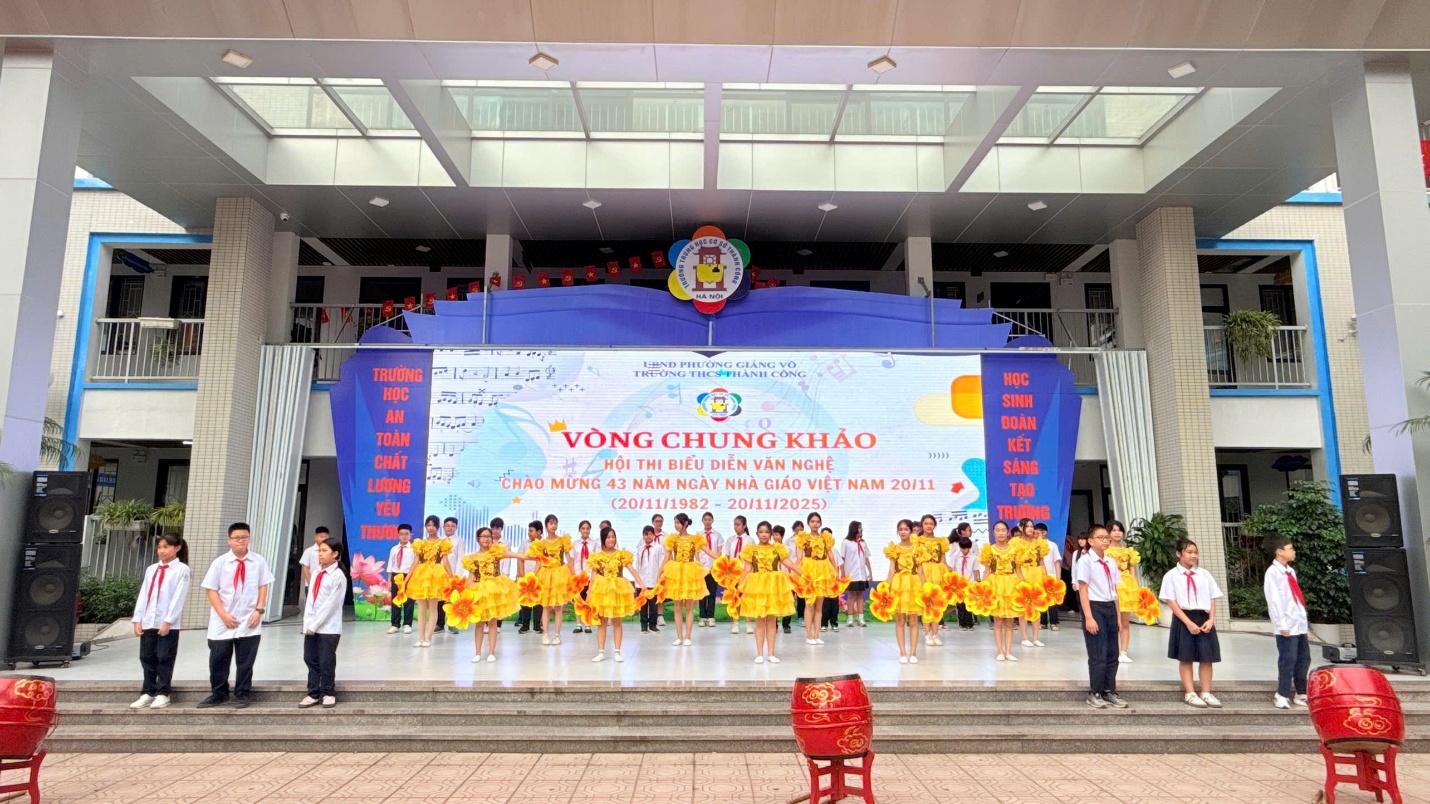 C:\Users\Nguyễn Thu Hòa\Downloads\z7232010269857_8d4c227d68899a1c1011ebc4bd3a972d.jpg