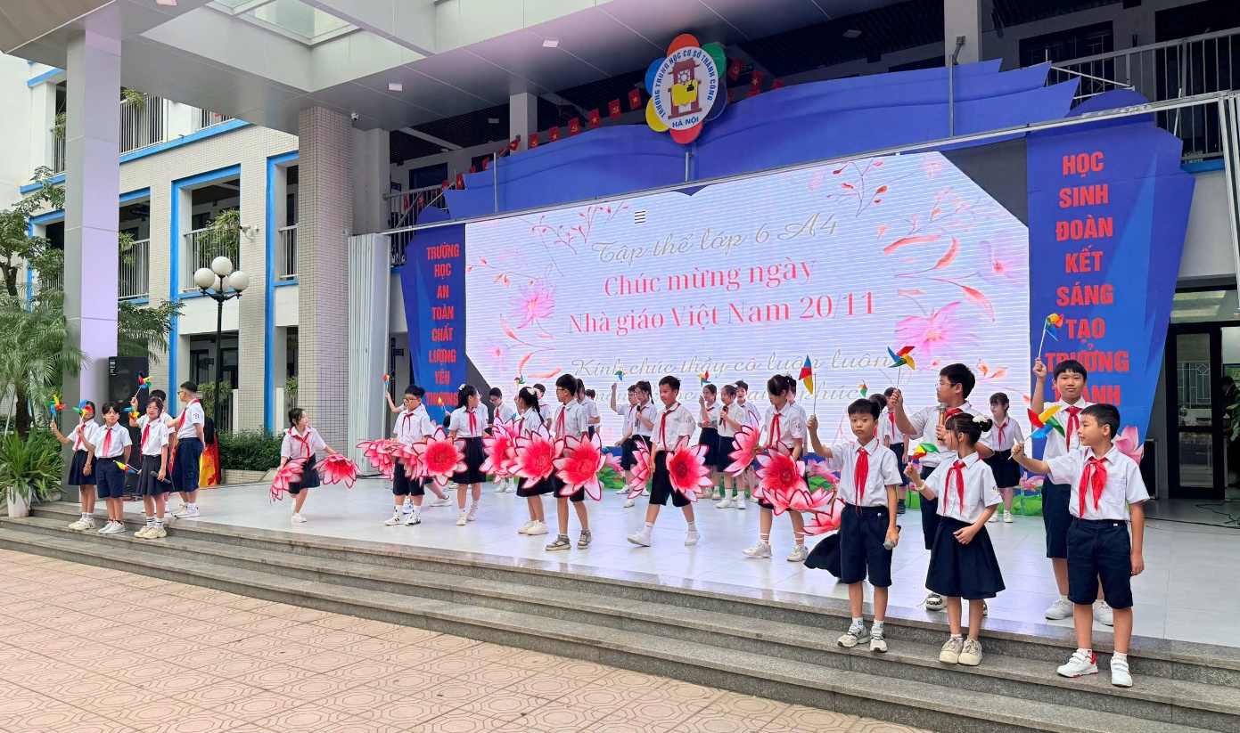 C:\Users\Nguyễn Thu Hòa\Desktop\z7235293200761_0c2241b944920badf7cb7c5b13ab2882.jpg