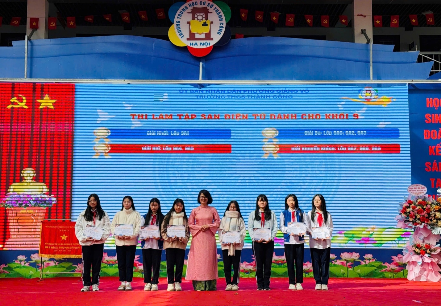 C:\Users\Nguyễn Thu Hòa\Desktop\z7245275946150_24917e9c74959f0297ad5c914423adec.jpg