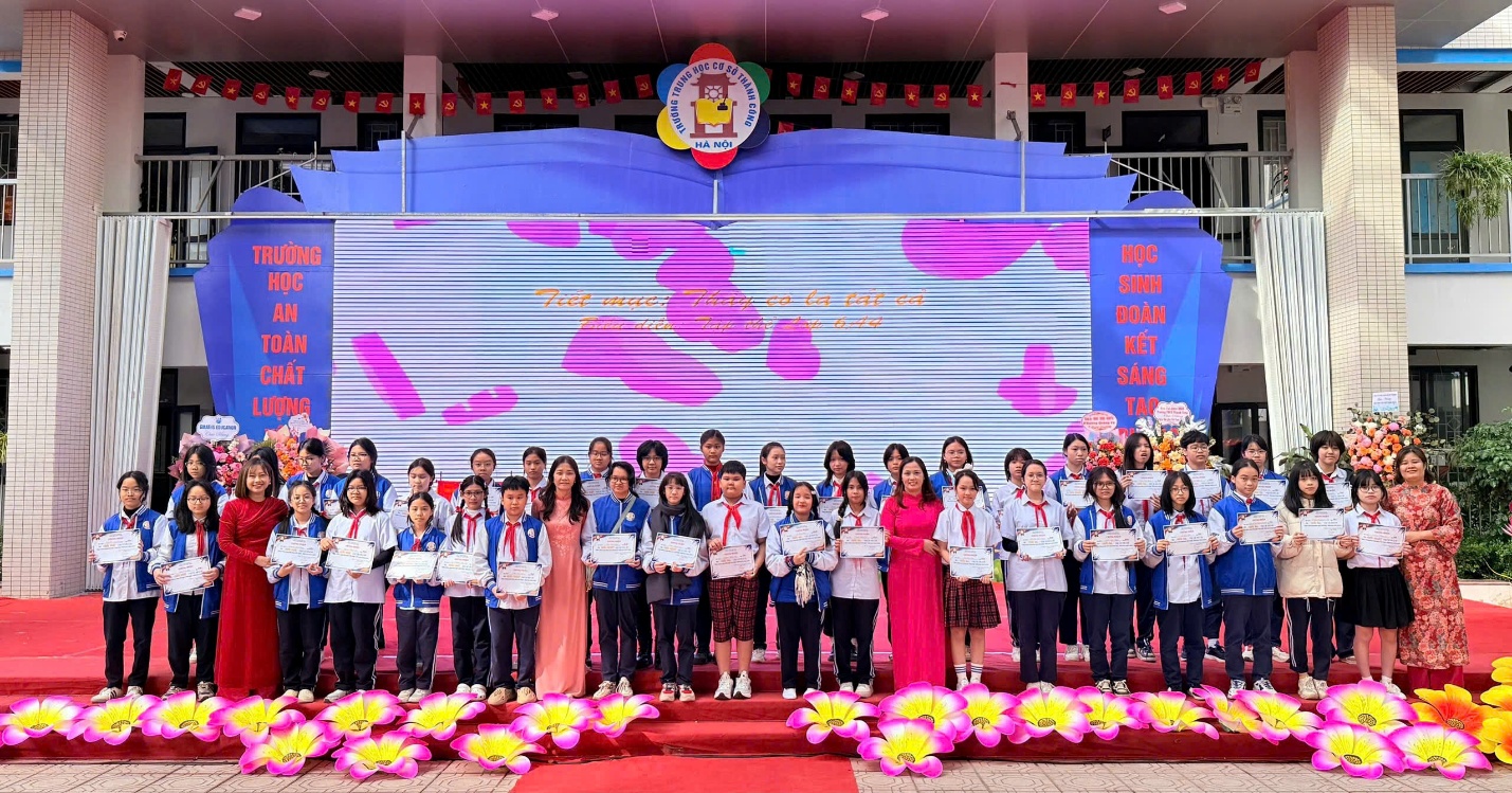 C:\Users\Nguyễn Thu Hòa\Desktop\z7245364459254_d2c3622a0459c72ba08480be819eb9f8.jpg