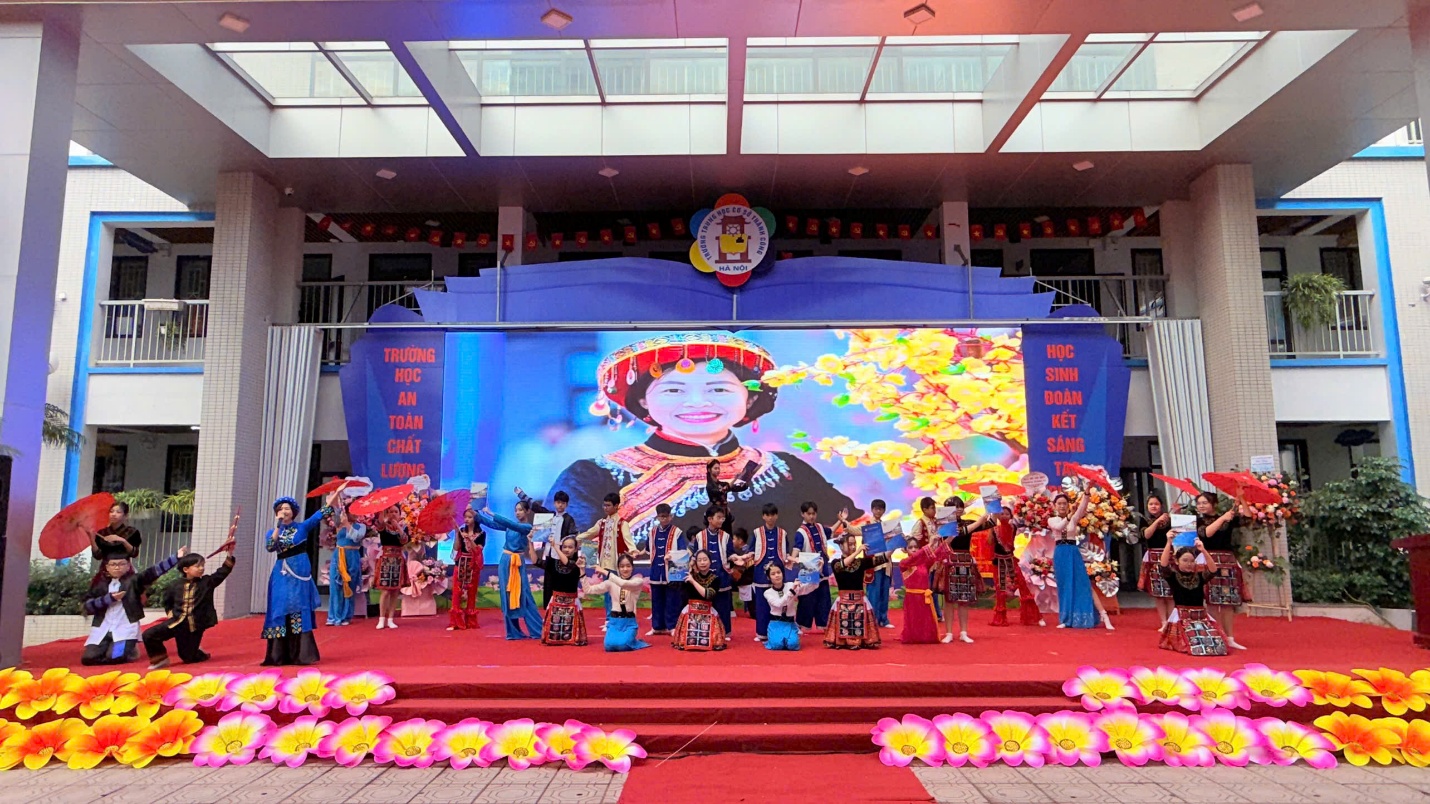 C:\Users\Nguyễn Thu Hòa\Downloads\z7245197644360_3716b2134491e526579f3193fca9d6ab.jpg