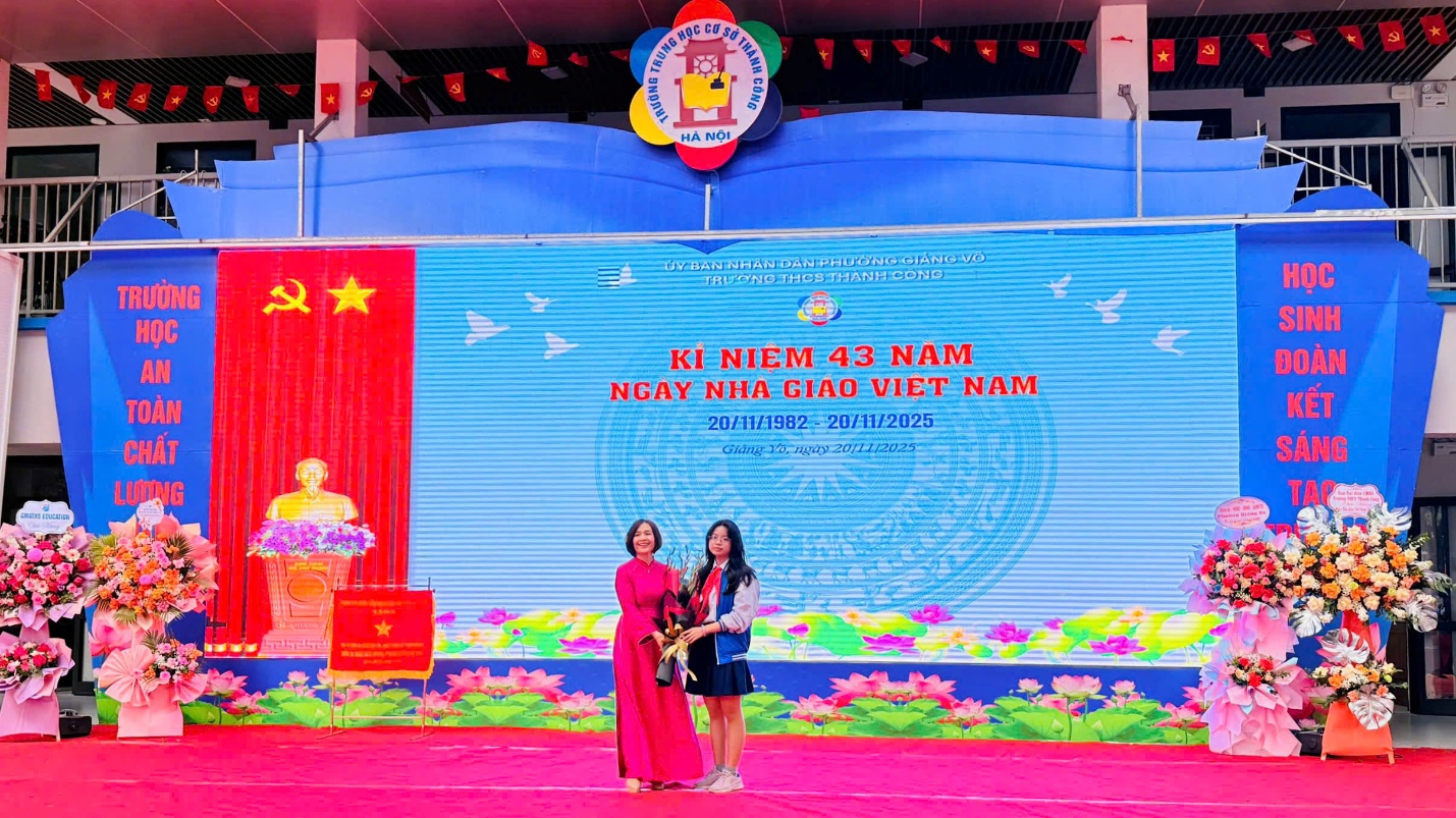 C:\Users\Nguyễn Thu Hòa\Desktop\z7245367354113_25e64382a5972ebae27fafe238abeb18.jpg