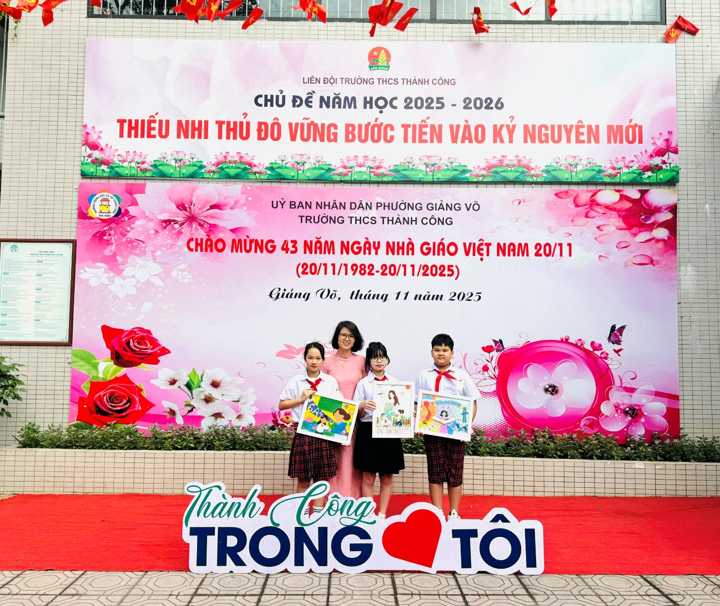 C:\Users\Nguyễn Thu Hòa\Downloads\z7245898199850_b685b9d71f153b628567ab3efff12786.jpg