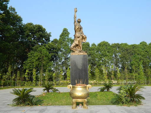 Tuổi trẻ Bình Dương