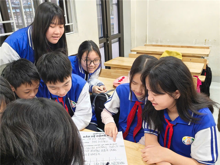 Ảnh có chứa người, trang phục, Mặt người, Học sinh

Nội dung do AI tạo ra có thể không chính xác.