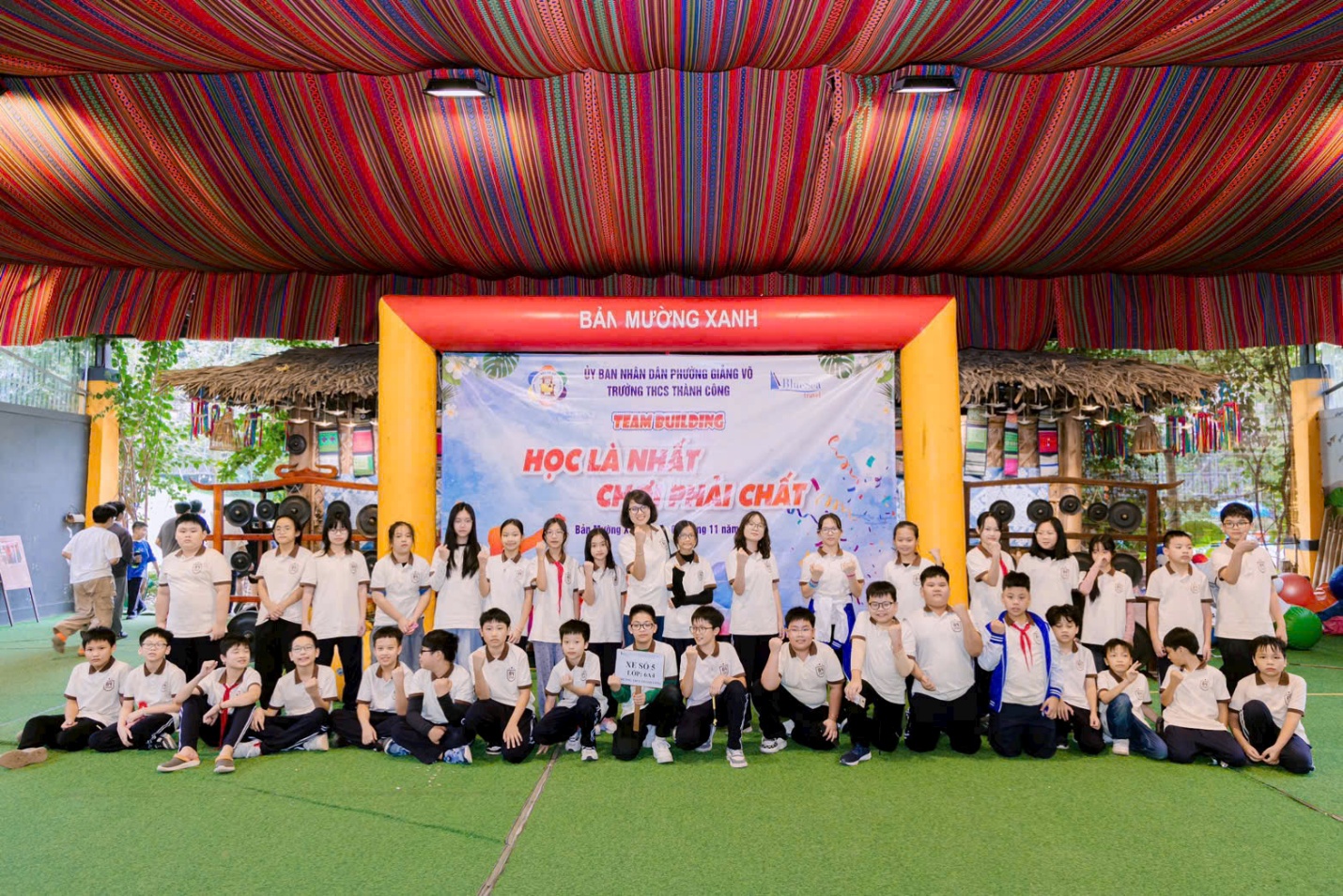 C:\Users\Nguyễn Thu Hòa\Downloads\z7701390883205_c7de02a83174e457688f9a90489ea751.jpg