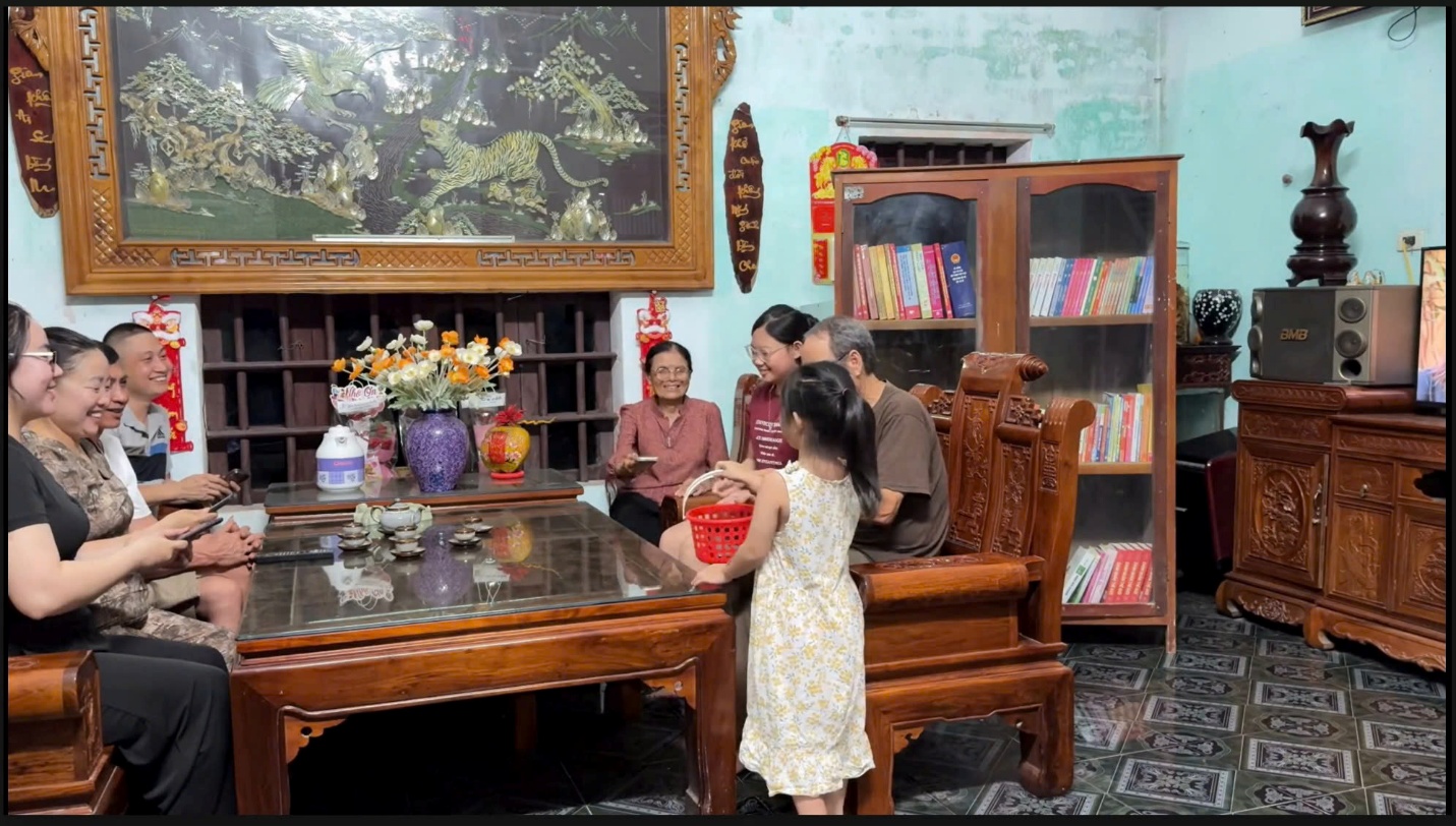 C:\Users\Nguyễn Thu Hòa\Desktop\1782457103740_1863028109638595646_5726923816974287518_6fe32aabc154c046ac303fb85f79d5cc.jpg