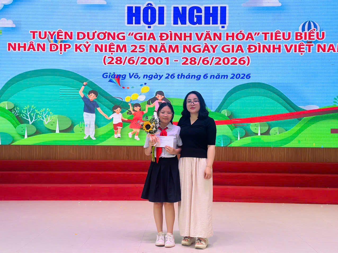 C:\Users\Nguyễn Thu Hòa\Desktop\1782445705520_1863028109638595646_7312366003253225630_b83f6ac29efbedbaa81382c2c23e8aff.jpg