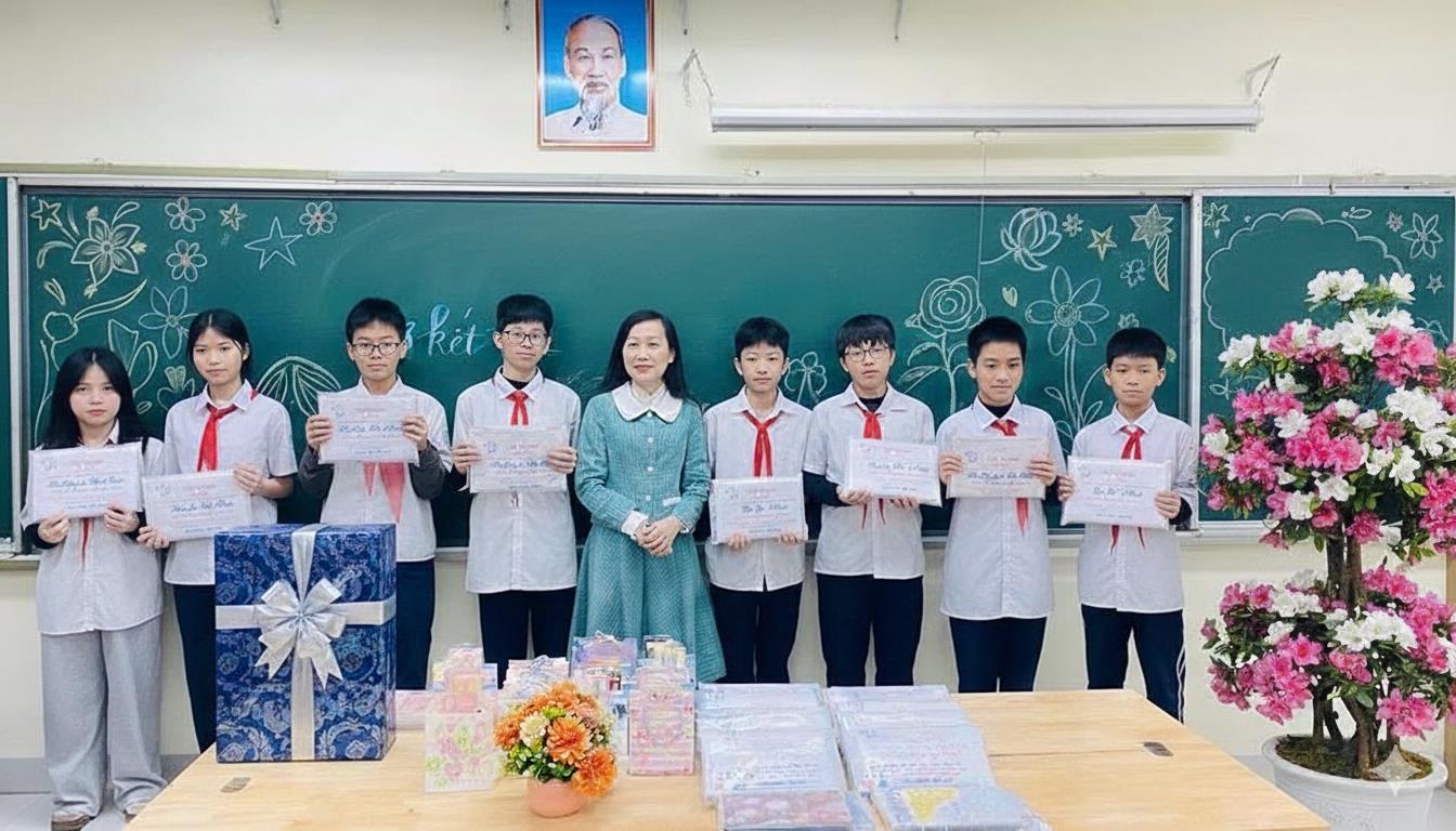 Lớp 7A2 sơ kết học kì I  – vinh danh nỗ lực, lan tỏa tinh thần học tập