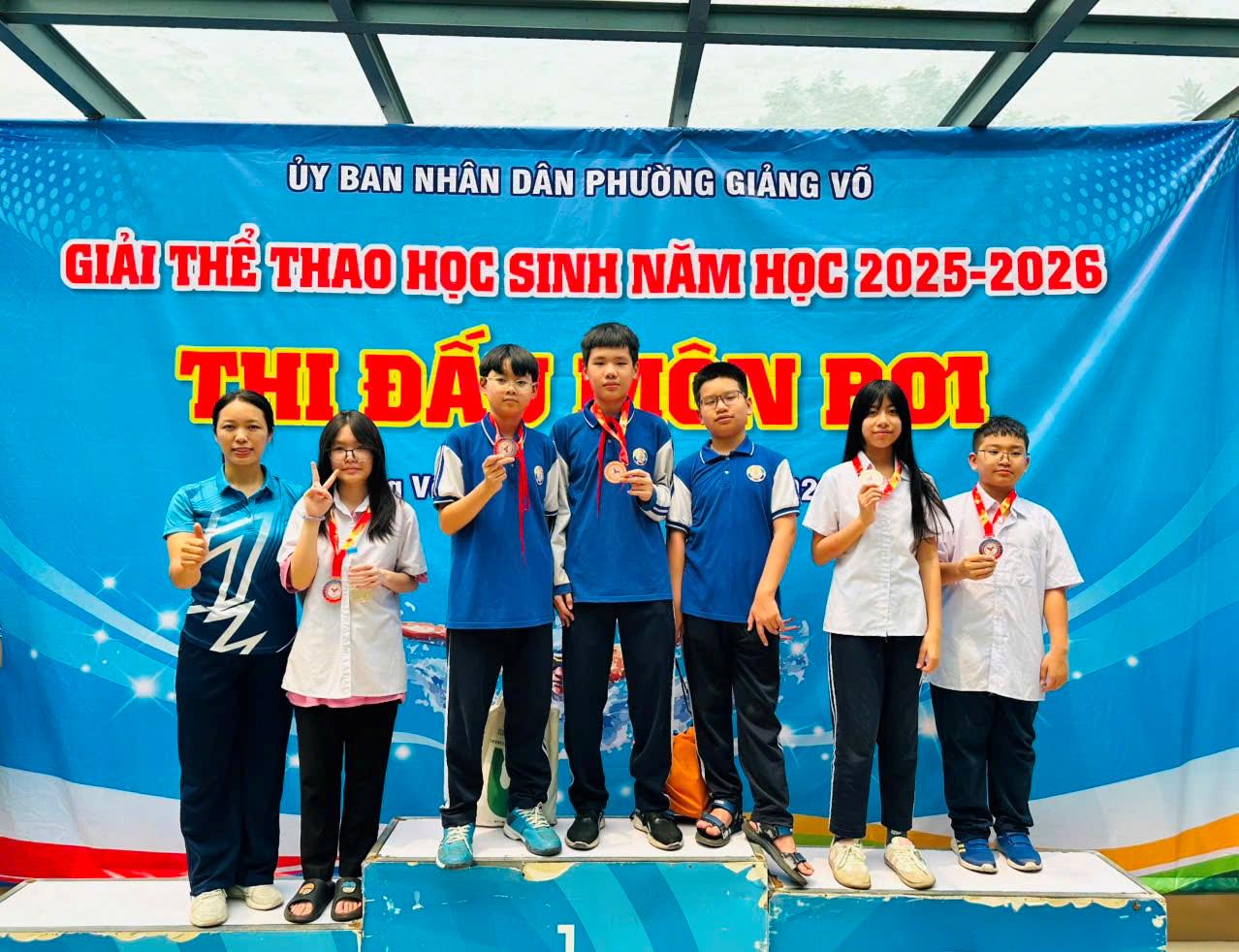 Đội tuyển bơi THCS Thành Công: Những sải tay đầy nỗ lực tại Giải thể thao học sinh phổ thông phường Giảng Võ