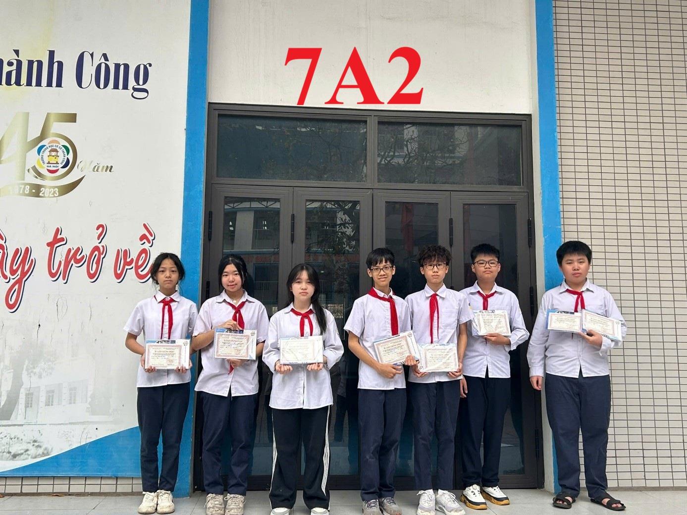 Vinh danh những “ Ngôi sao sáng” lớp 7A2: Bảng vàng thành tích tuần 33