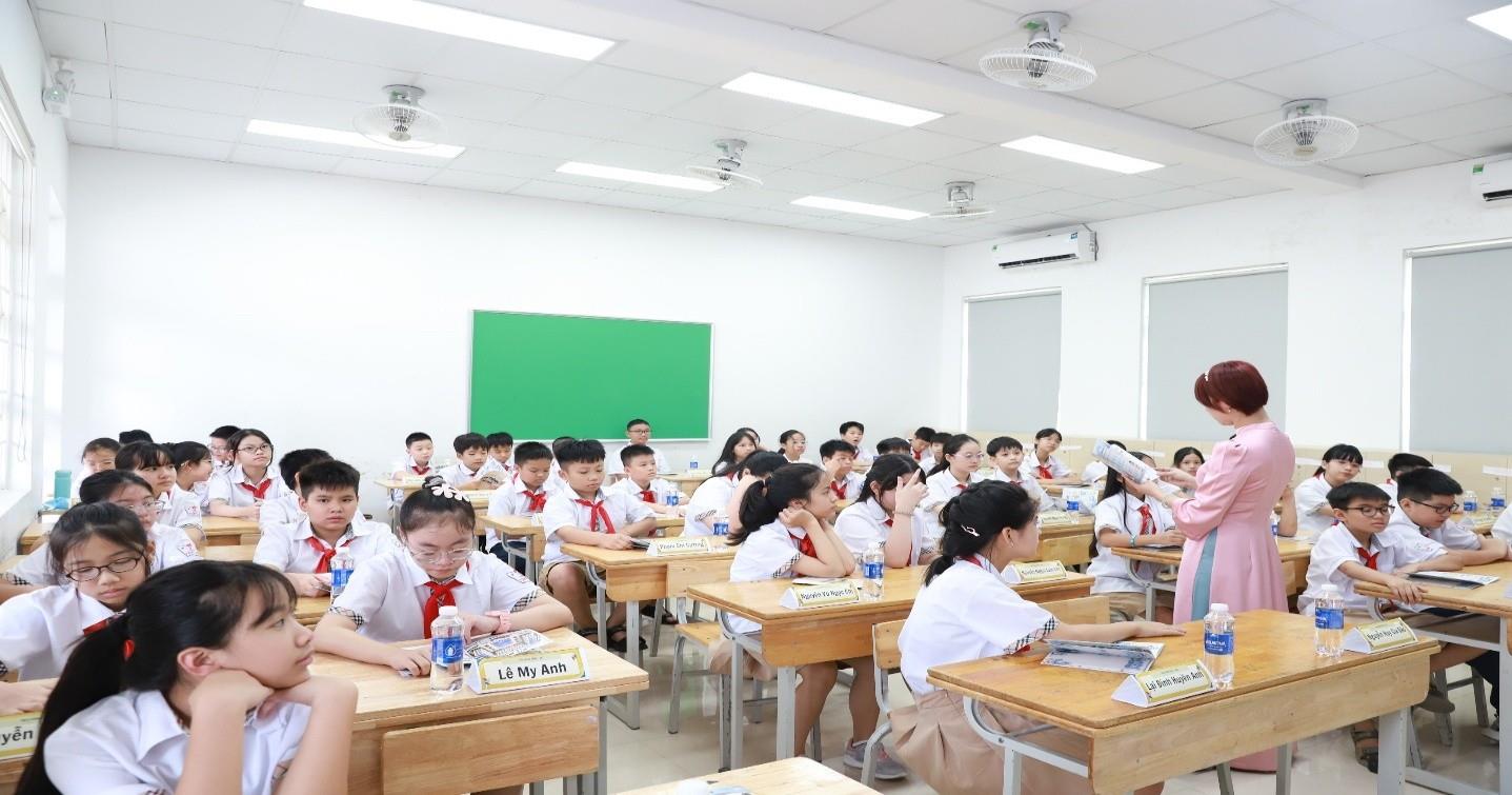 Tiết Toán đầu tiên - Bước khởi đầu đáng nhớ ở lớp 6