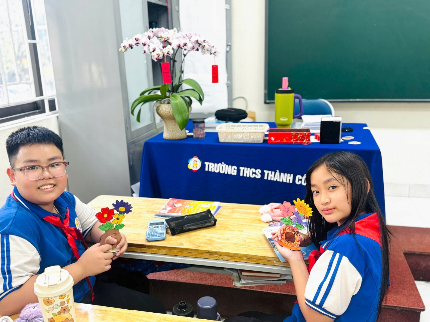 C:\Users\Nguyễn Thu Hòa\Downloads\1792338074063_1863028109638595646_g1454359421642411466_a89d4ddbe676378a84e93ab6a65603dd.jpg