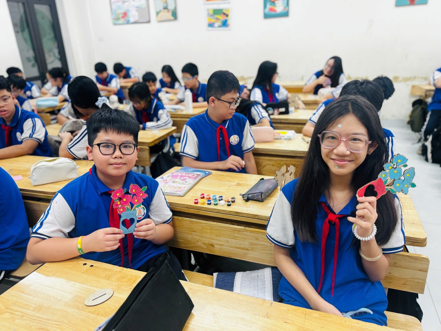 C:\Users\Nguyễn Thu Hòa\Downloads\1792338074050_1863028109638595646_g1454359421642411466_6ac685ba05ad7501862a1a41f60d5ec0.jpg