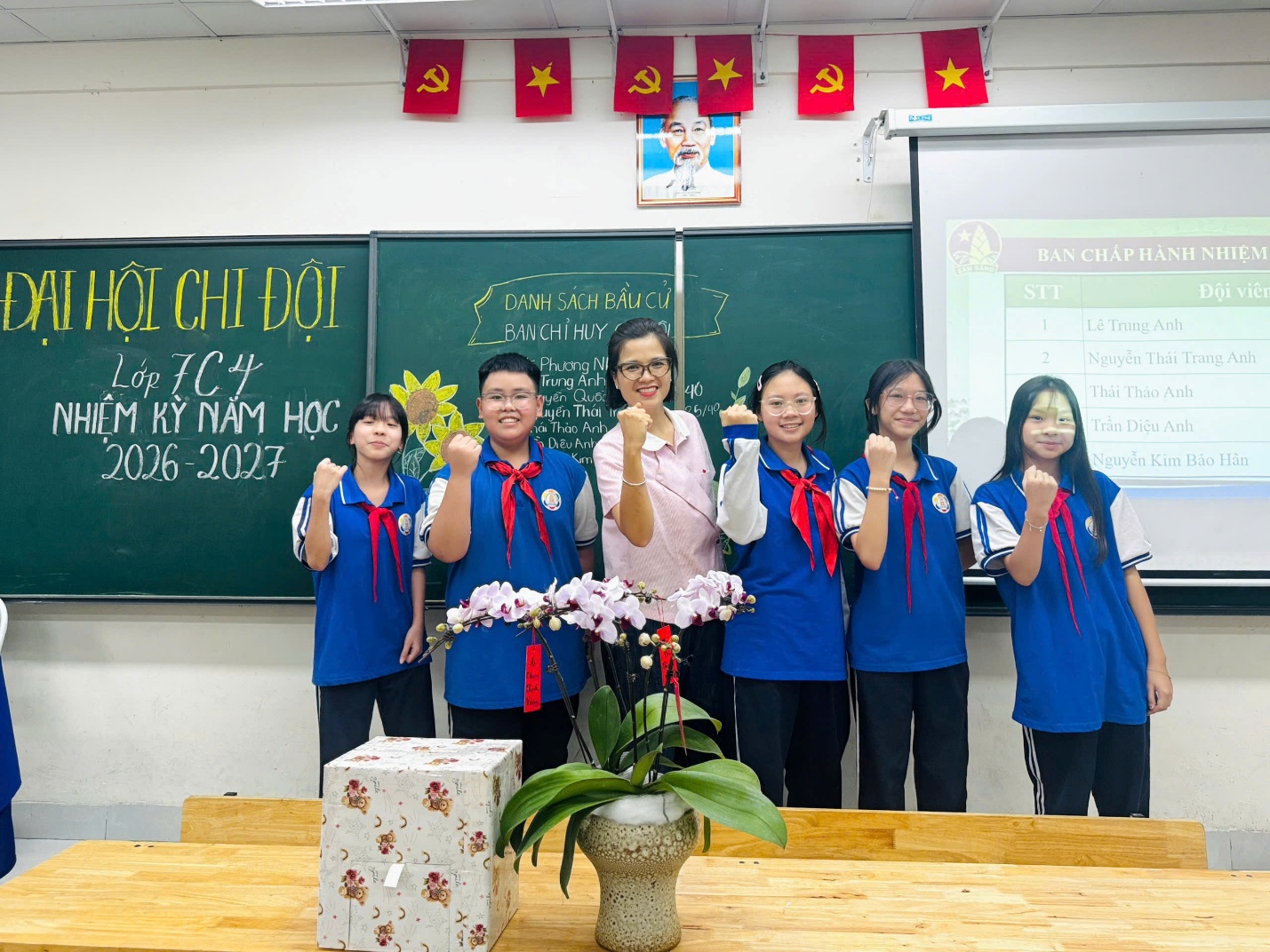 C:\Users\Nguyễn Thu Hòa\Desktop\1790934447728_1863028109638595646_g3180474194473531591_372be3bf9ba1992e482835a668fd23a4.jpg