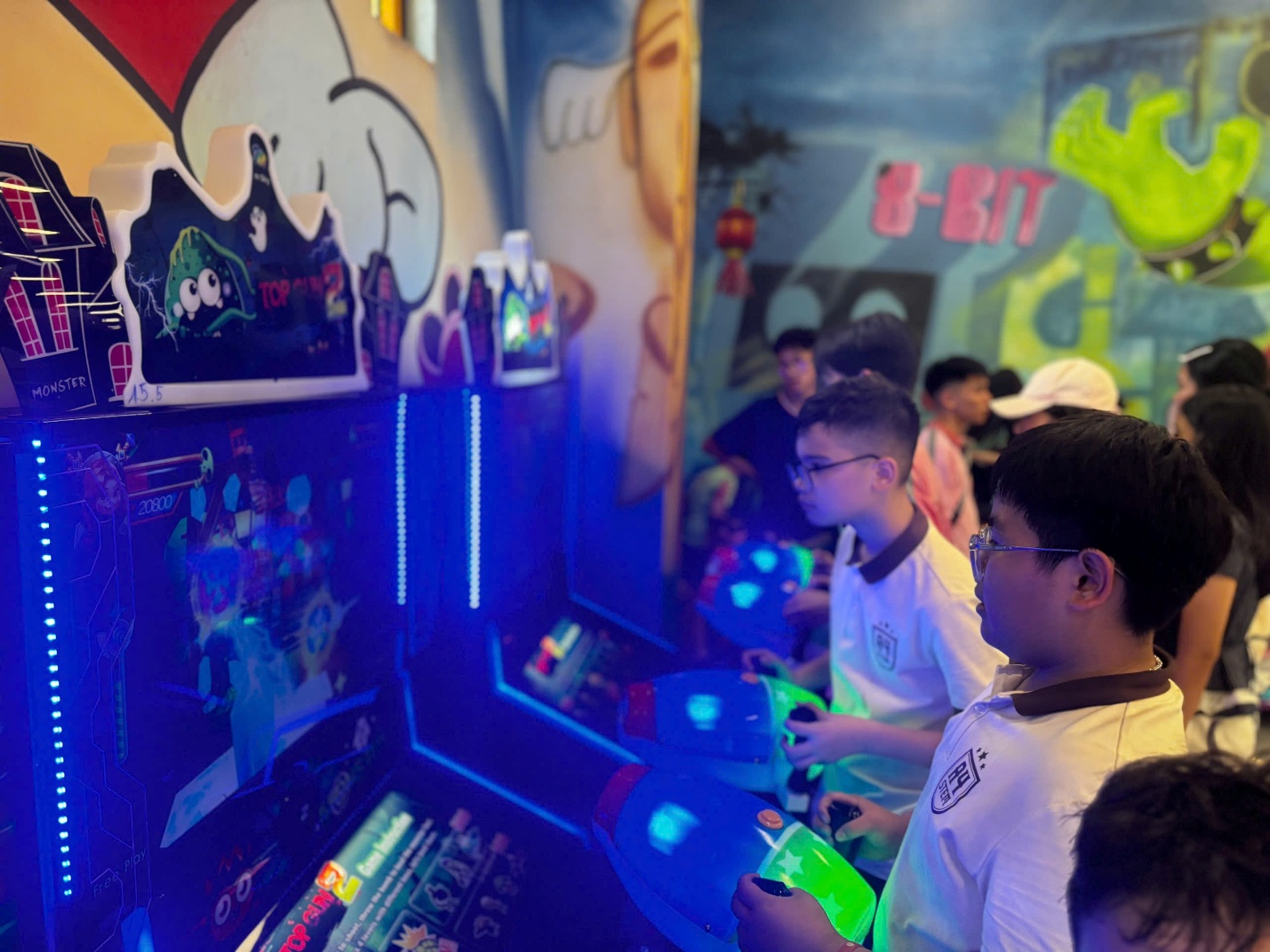 C:\Users\Nguyễn Thu Hòa\Desktop\z7660516059380_e337731b3193ade065bf8ebef439b897.jpg