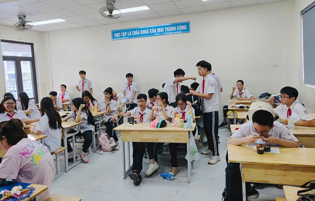 C:\Users\Nguyễn Thu Hòa\Desktop\1790521872337_1863028109638595646_2327211193837509807_9e8324fe97822770026504a3d5bec89d.jpg